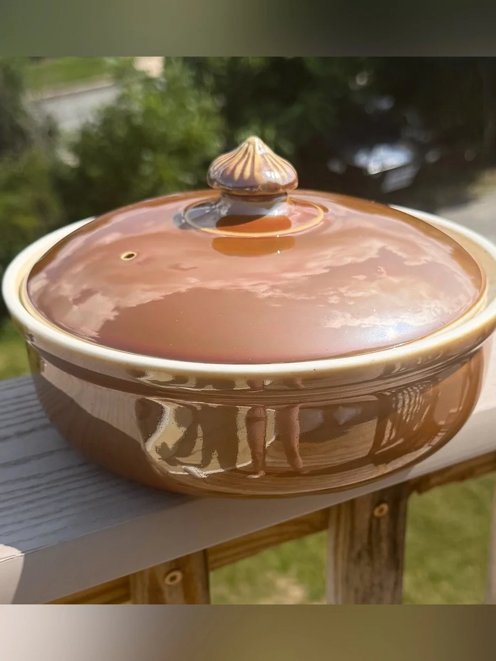 1922-23 Petroscan Ohio Pottery Co. Casserole/Lid, Iridescent Caramel Glaze 7.75”